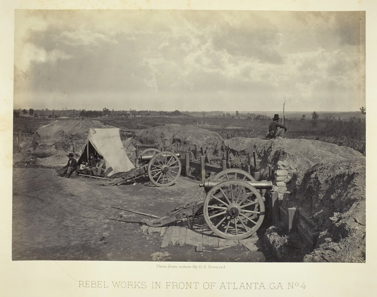 Rebel Works foran Atlanta, GA, nr. 4, 1864. av George N. Barnard