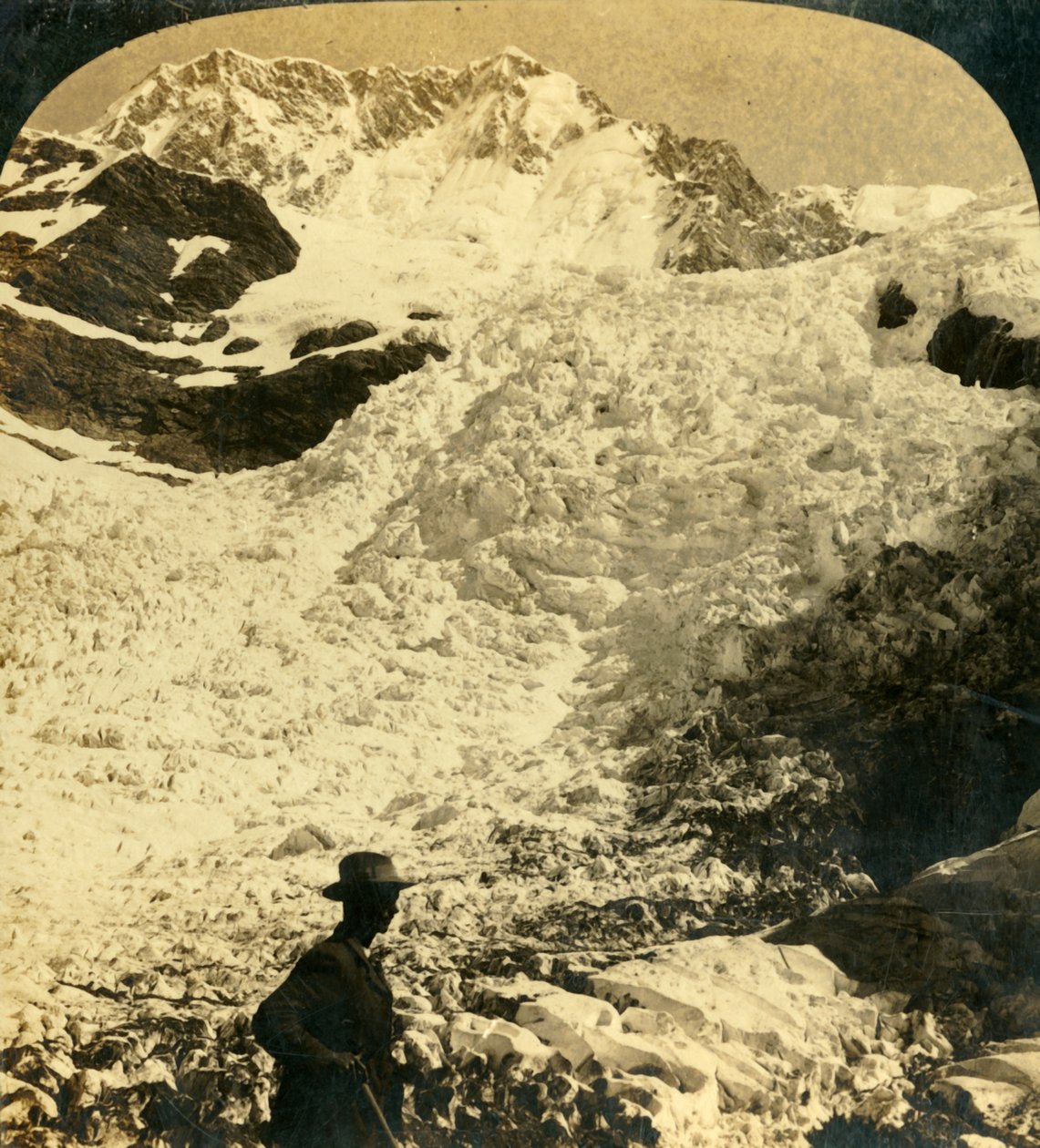 Hochstetter Ice Falls, New Zealand, c1909. av George Rose