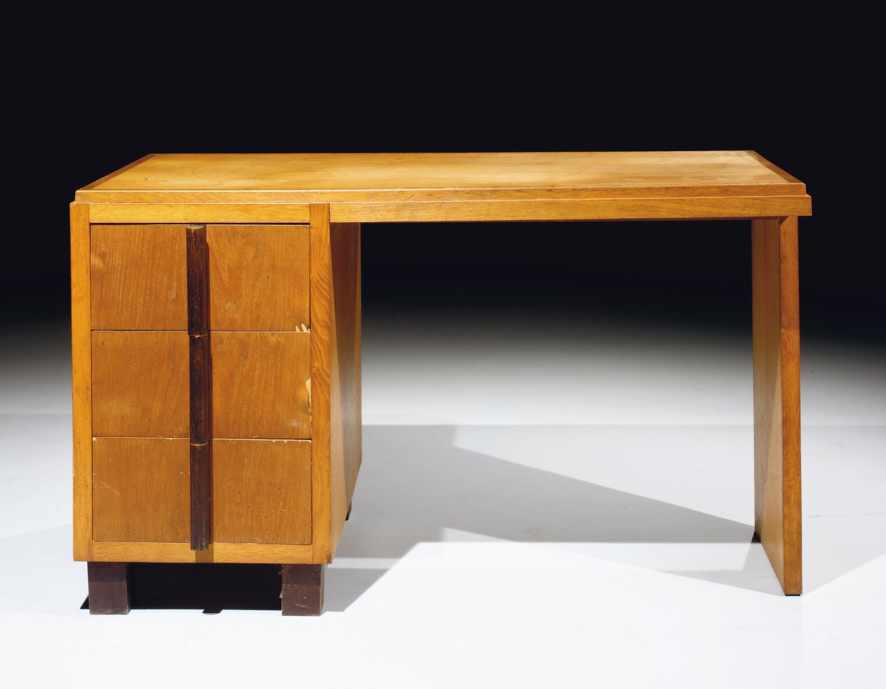 Kontor, ca. 1930 av Georges Djo Bourgeois