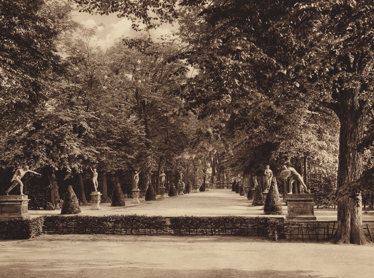 Hageteateret, Herrenhausen Gardens, Hannover (s/h-bilde) av German Photographer