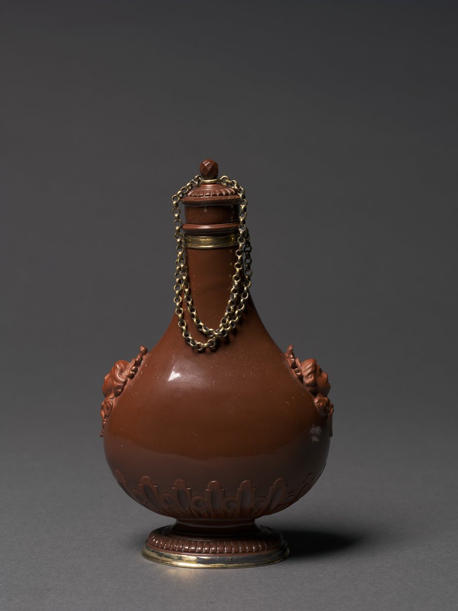 Bottle, manufacturer Meissen Porcelain Factory, Germany, c.1715 (polished red stoneware, silver-gilt mounts) av German School