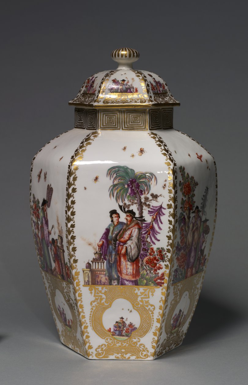 Tildekket vase, produsent Meissen Porselensfabrikk, Tyskland, ca. 1728-1730 av German School