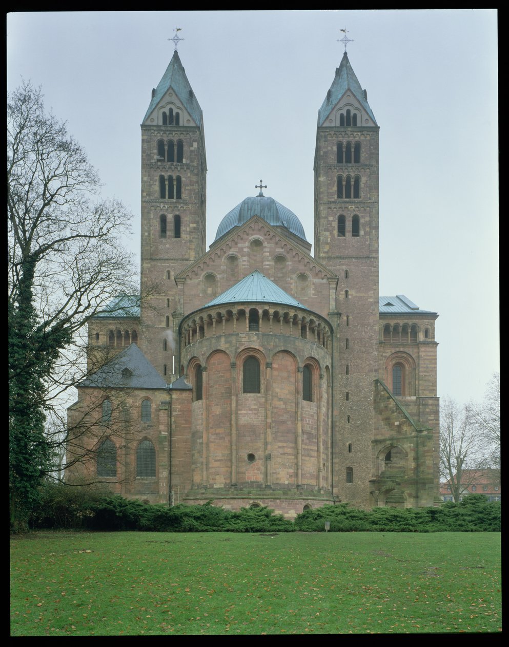 Østenden av Speyer katedral, startet 1030 av German School