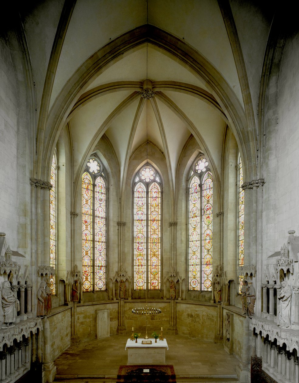 Gotisk kunst: Innvendig utsikt over St. Peter og Paul-katedralen av German School