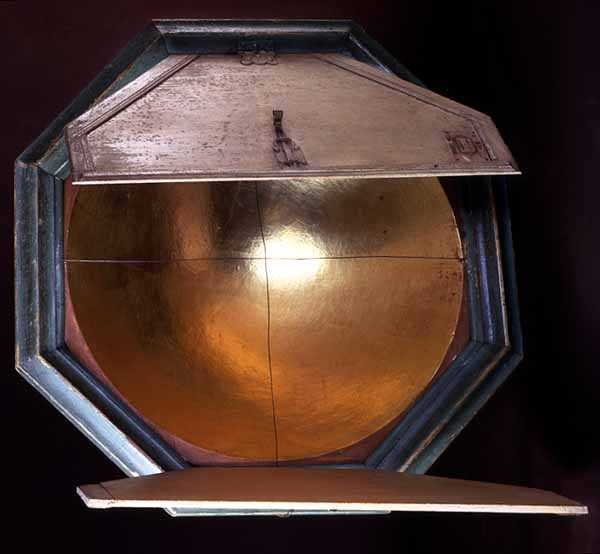 Parabolic Reflector, tilskrevet Brander-verkstedet, Augsburg (tre, keramikk og bladgull) av German School