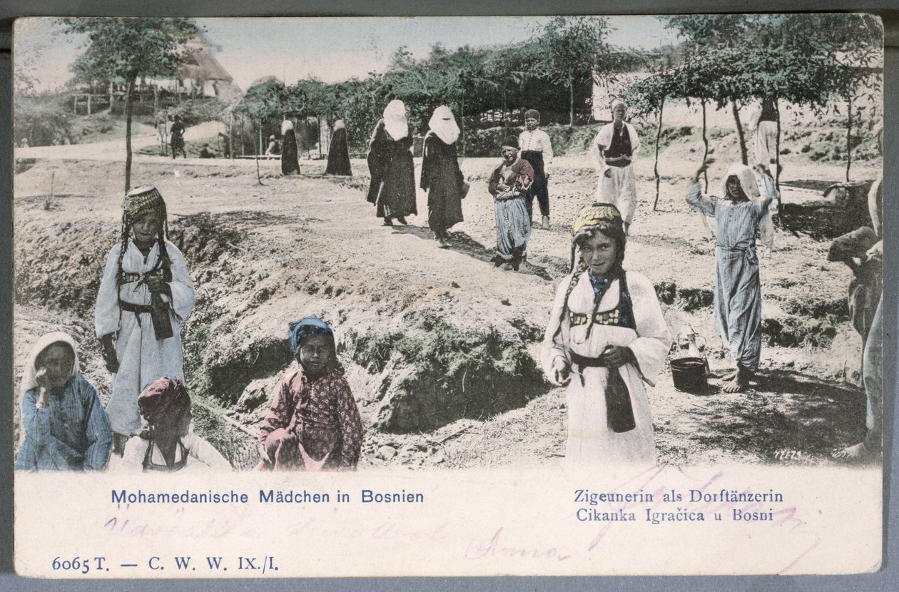 Postkort som viser unge muslimske kvinner i Bosnia, 1904 av German School