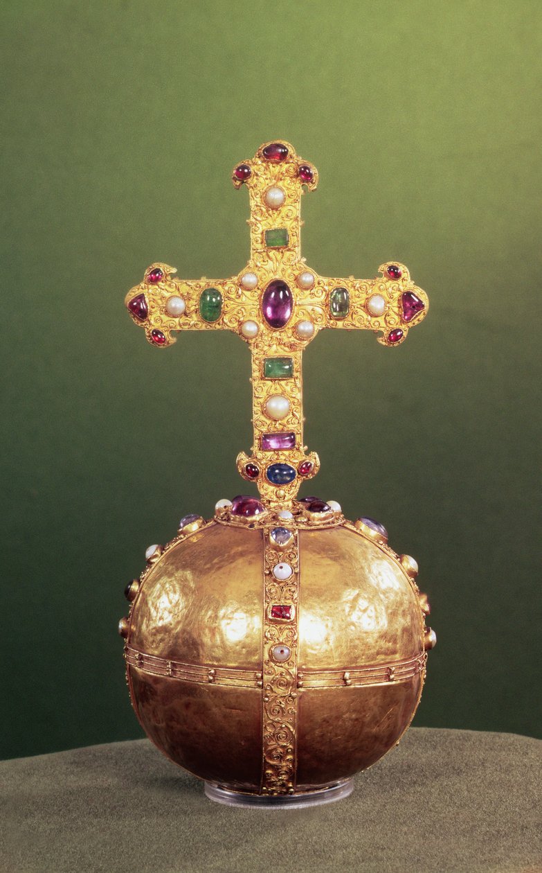 The Imperial Orb of the Holy Roman Emperors, vesttysk, slutten av 1100-tallet (harpiksaktig masse dekket med gullfolie, dekorert med perler) av German School
