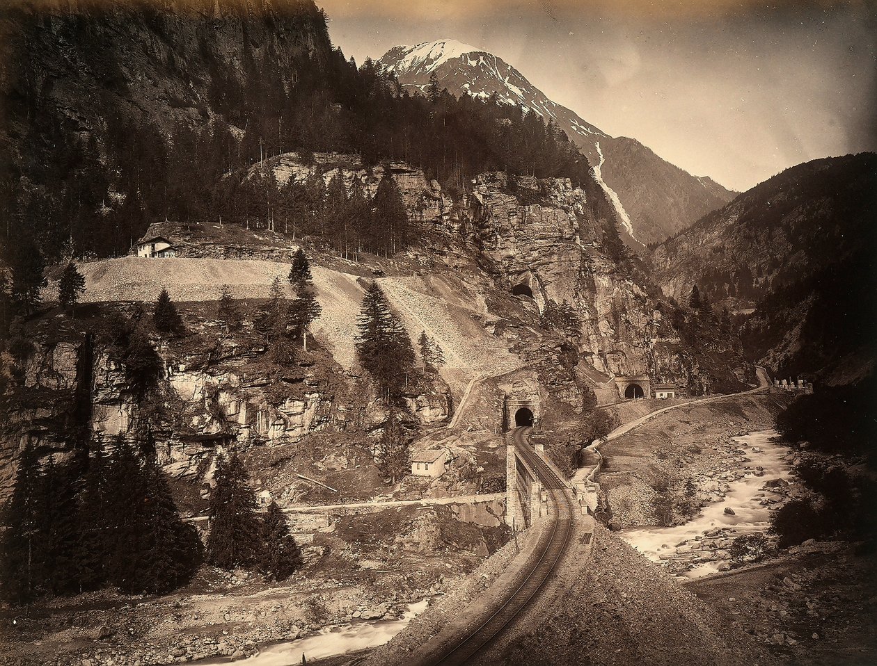 En strekning av San Gottardo-jernbanen ved Faido av Giorgio Sommer