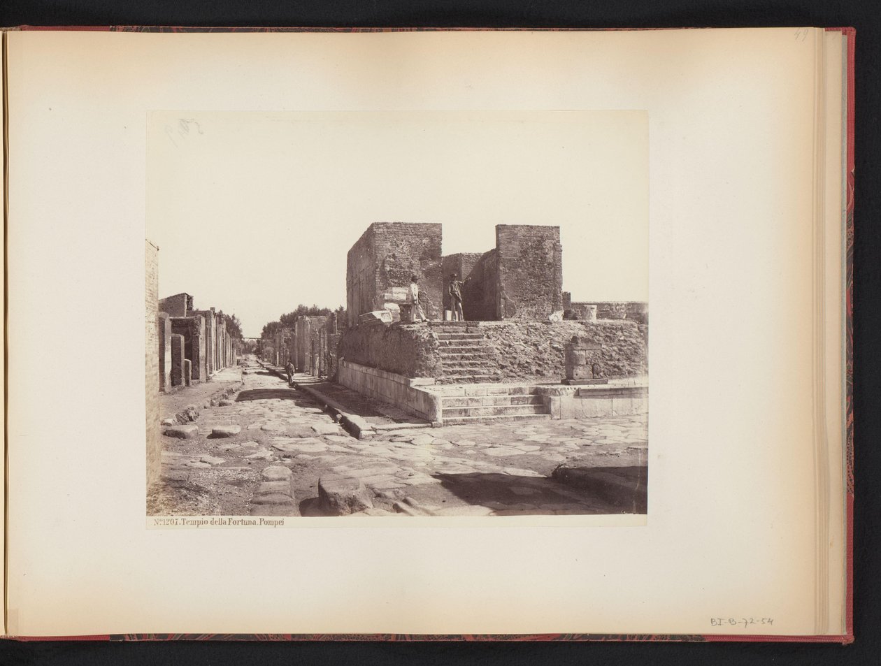 Utsikt over Tempio della Fortuna Augusta i Pompeii, Italia Tempio della Fortuna. Pompeii (tittel på objekt) av Giorgio Sommer