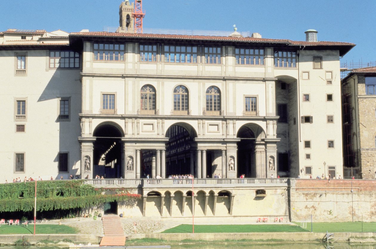 Fasade til Uffizi-galleriet på Arno av Giorgio Vasari