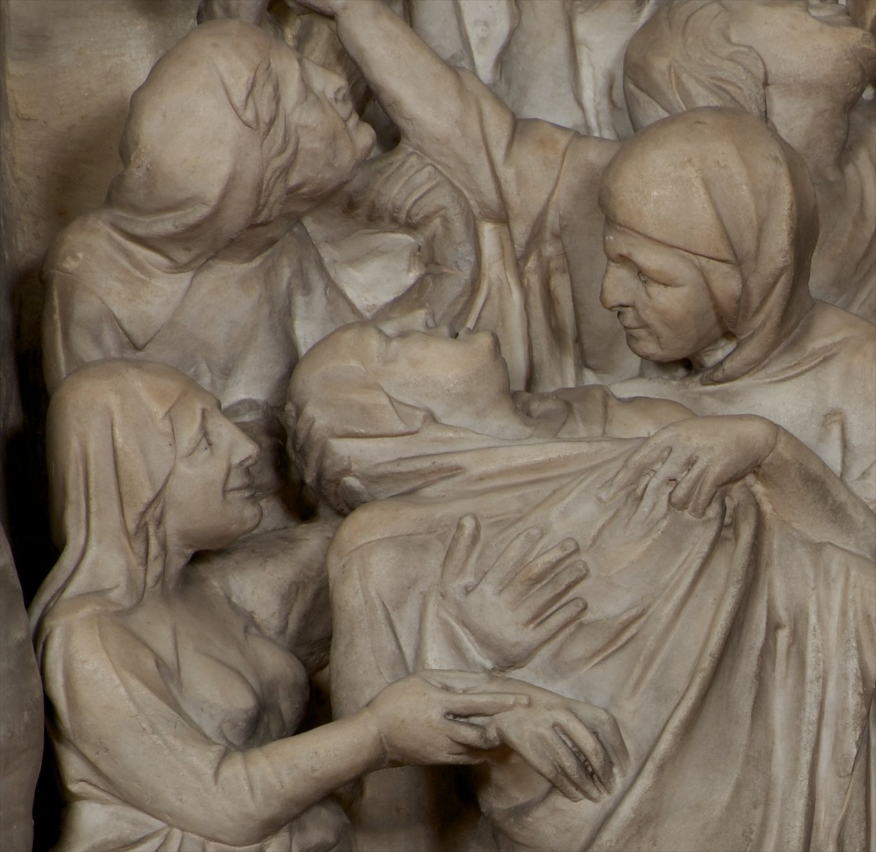 Detalj av korsfestelsen, på prekestolen i SantAndrea-kirken. c.1298-1301 marmor av Giovanni Pisano