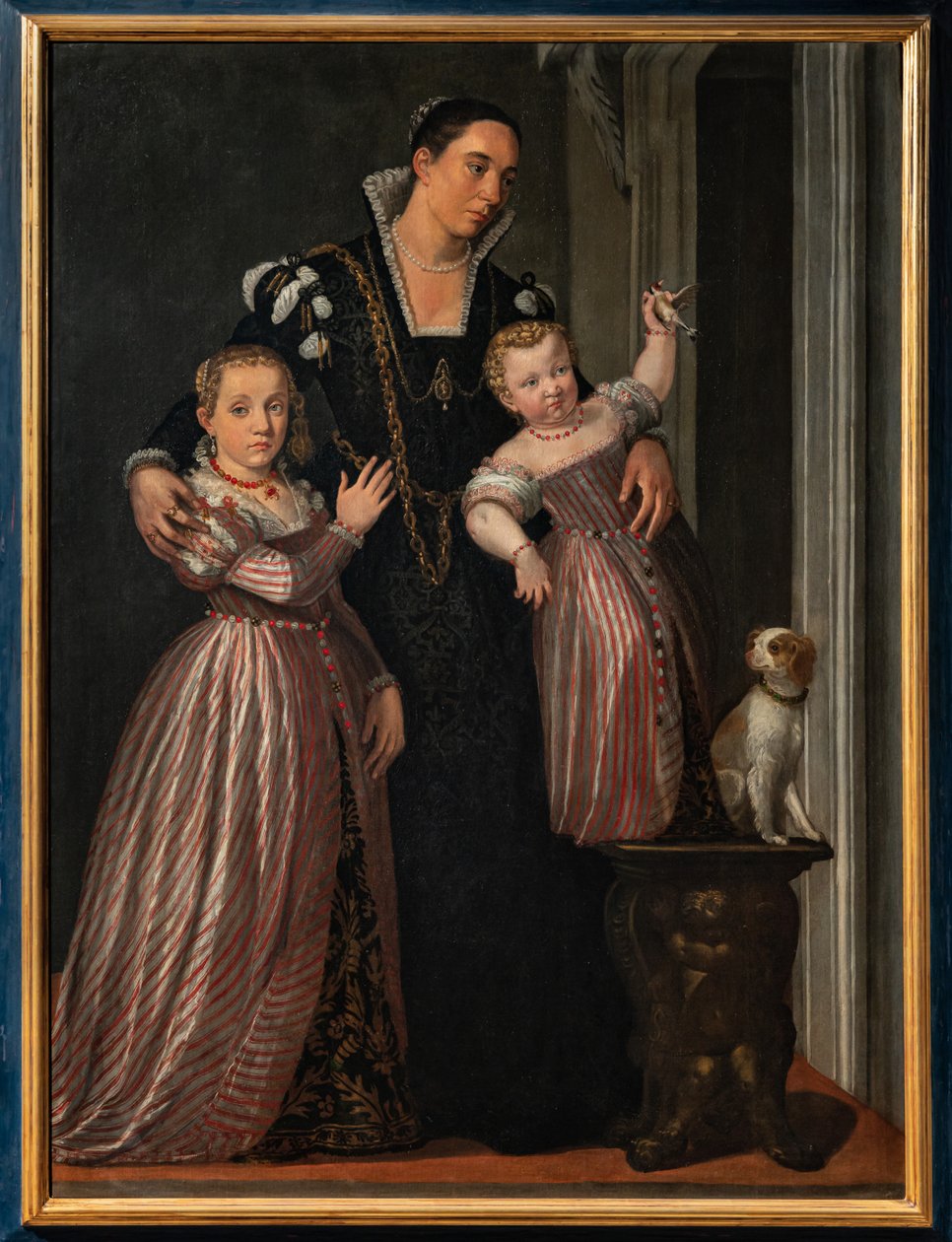 Portrett av Paola Bonanome Gualdo med døtrene Laura og Virginia av Giovanni Antonio Fasolo