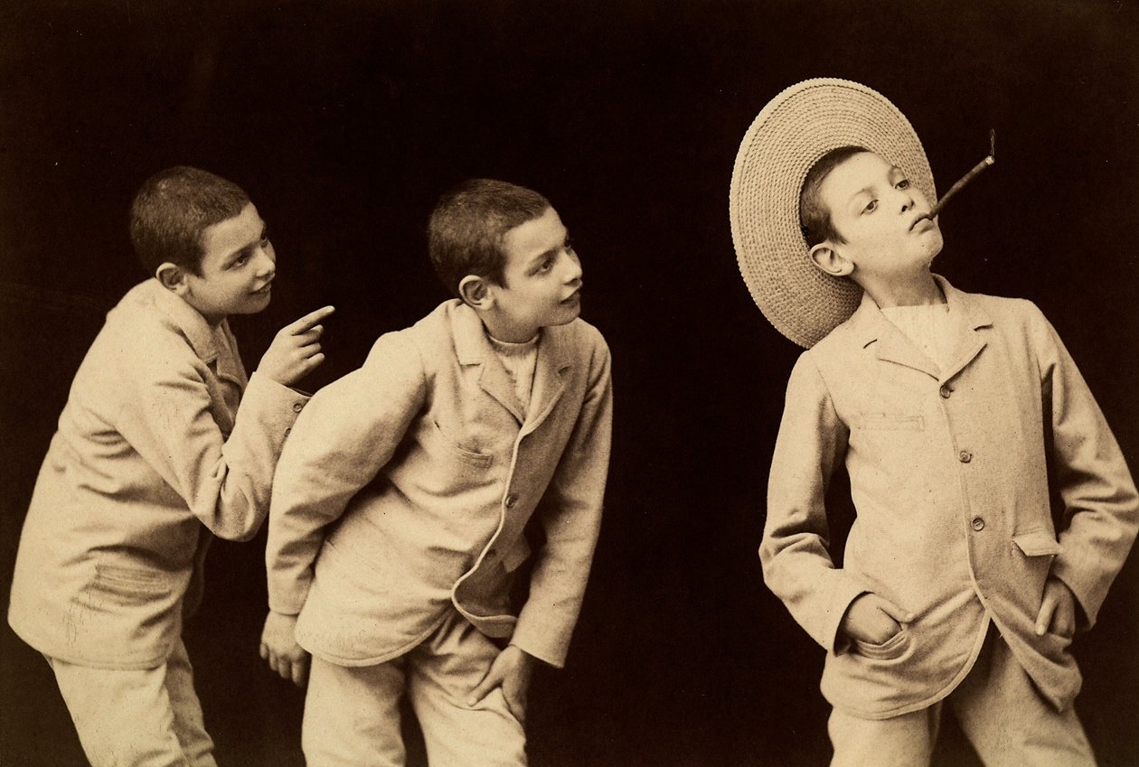 "Flere fotografier". Fotografisk studie av en ung gutt av Phillipe de Marlier