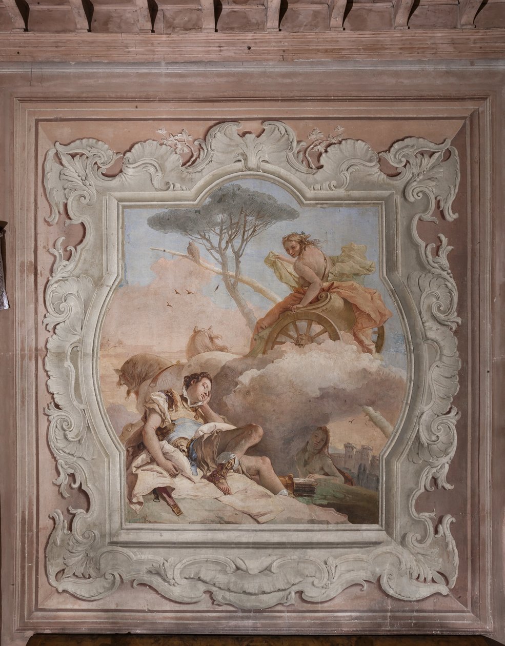 Palazzina (liten bygning): utsikt over det fjerde rommet eller av Torquato Tasso, med freescoes som representerer episoder av "Jerusalem Delivered": "Heksen Armida ser Rinaldo, som sover, og blir forelsket i ham" av Giovanni Battista Tiepolo
