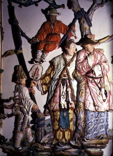Salon Chino (kinesisk rom) detalj som viser figurer av et kinesisk par og lekende barn, 1769 (porselen) (se også 93237, 93239) av Giuseppe Gricci