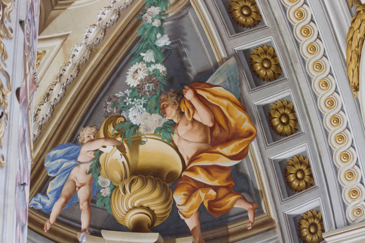 Bevingede efeber, sentral hall med fresker av Domenico og Giuseppe Valeriani, jaktresidens, av Filippo Juvarra (1678-1736), Stupinigi, Piemonte, Italia av Giuseppe and Valeriani Domenico Valeriani