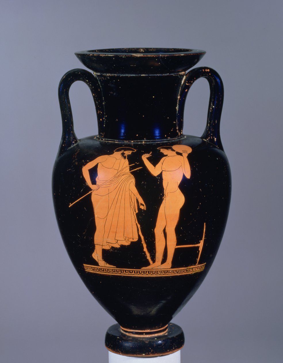 Lofts rød-figur amfora som viser eldre skjeggete mann og en ungdom, sannsynligvis 6. århundre f.Kr. (keramikk) av Greek