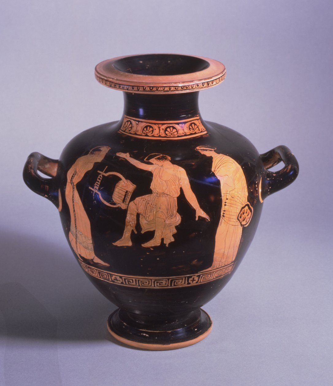 Attisk rødfigurshydria, dekorert med en scene av den thrakiske barden Thamyris som ble fratatt syn og stemme, fra gruppen av polygnotus, ca. 440-420 f.Kr. (keramikk) av Greek