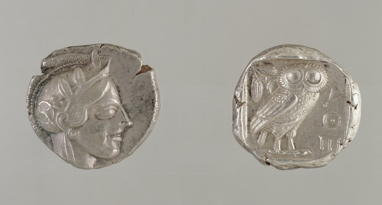 Begge sider av en drakme, med hodet til Athena og en ugle, fra Athen, ca. 450-440 f.Kr. (sølv) av Greek