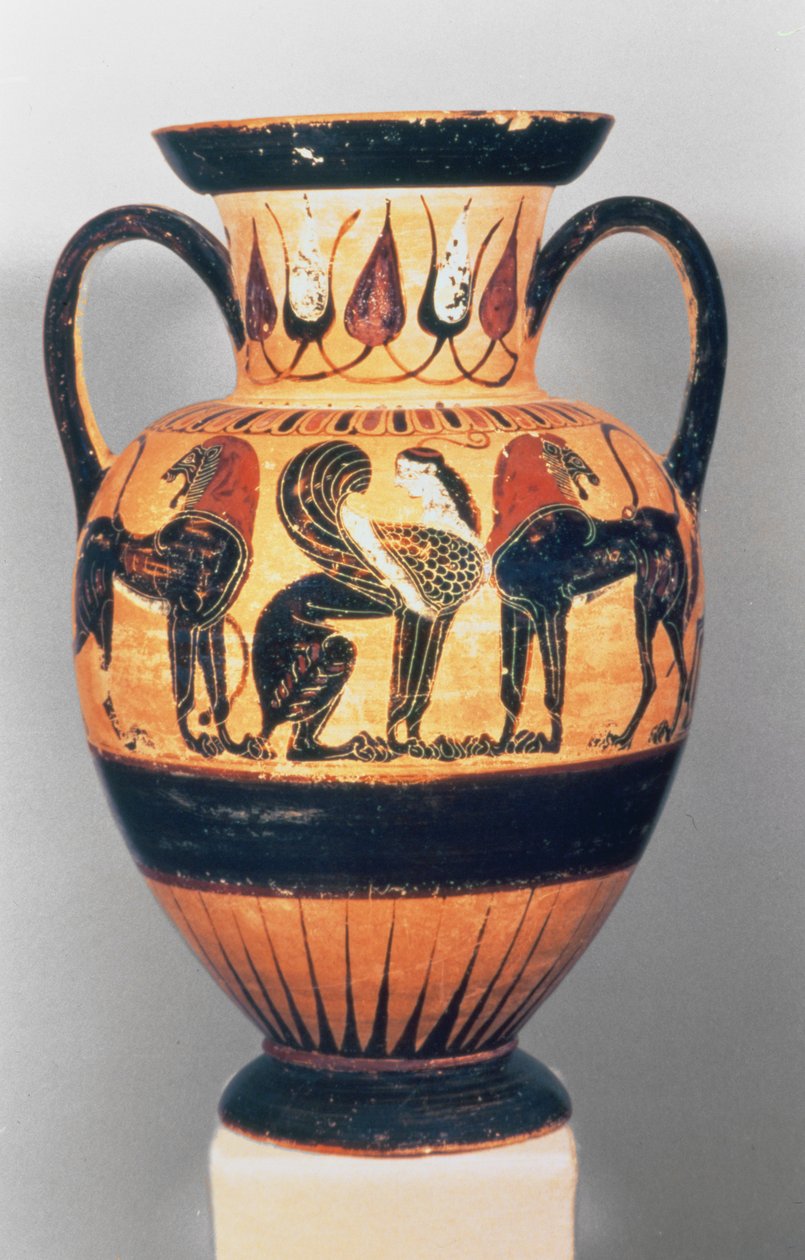 Kalcidisk svart figuramfora som viser en sfinks flankert av to løver, av Polyphemus Painter, 540-30 f.Kr. (keramikk) av Greek