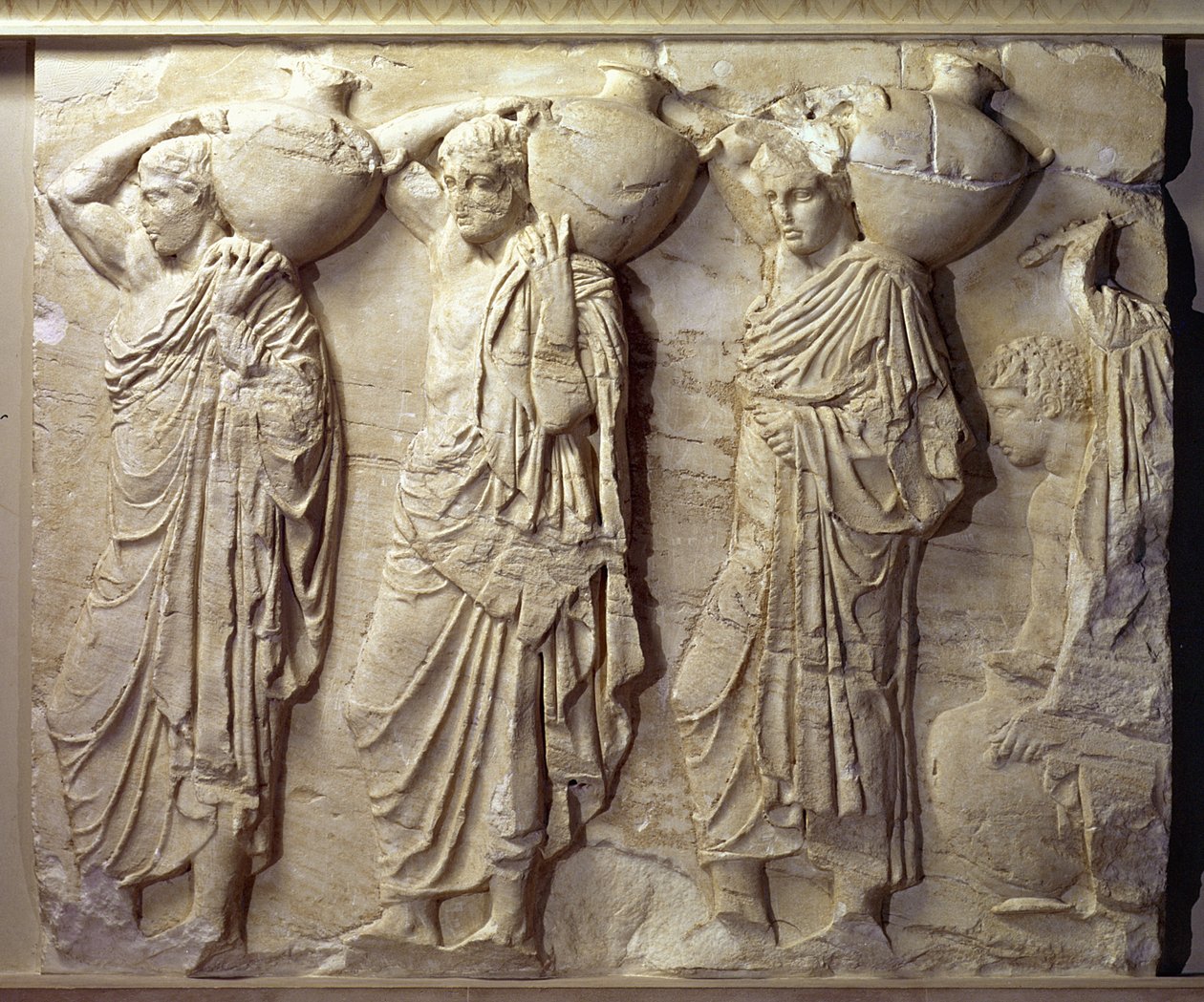 Relieff som viser hydriabærere fra Parthenons nordfrise, ca. 447-432 f.Kr. (marmor) av Greek