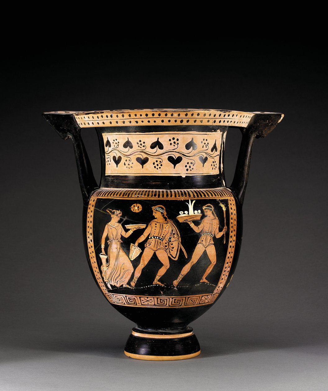 Apuliansk søylekrater med rød figur, tilskrevet Letet-gruppen, ca. 370-360 f.Kr. av Greek