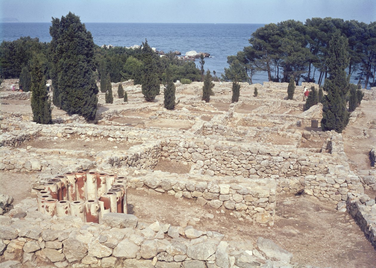 Greske ruiner av havnen i Emporion av Greek