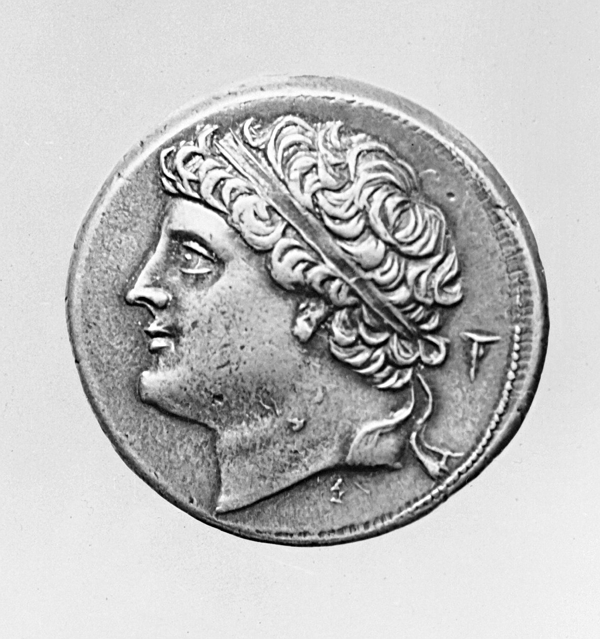 Hiero II av Syracuse 300-215 f.Kr. metall bw fotodetalj av 239700 av Greek