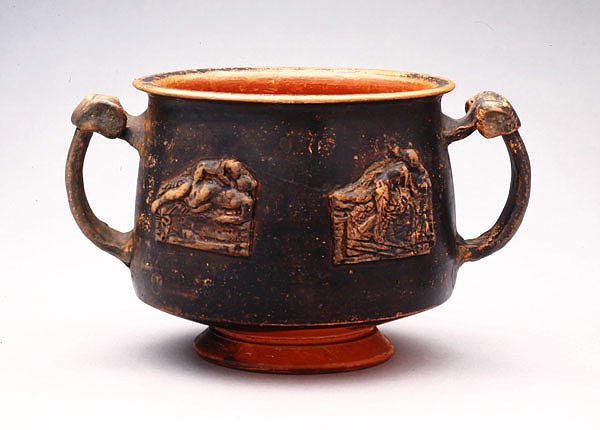 Kantharos med relieff, funnet i Pergamon, ca. 100 f.Kr. (keramikk) av Greek