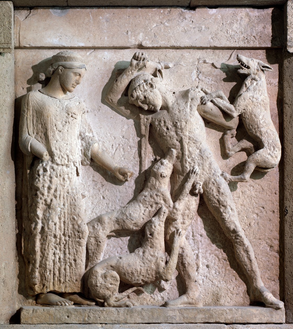 Magna graecia: metope med Artemis og Actaeon, steinrelieff, 500-tallet f.Kr. av Greek