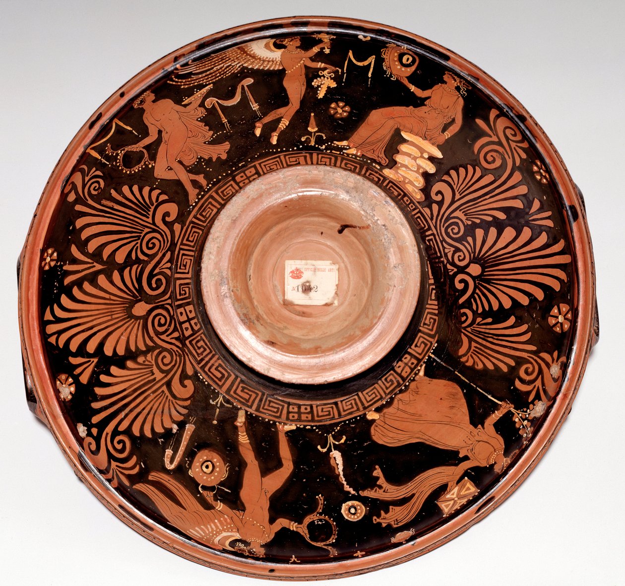 Patera med maenad og Eros (terrakotta, 325-300 f.Kr.) av Greek