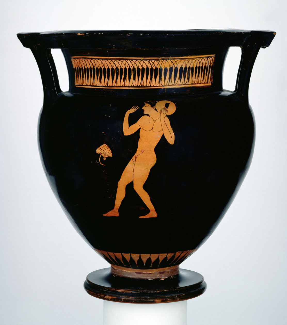 Krater med rød figur som viser en diskoskaster (keramikk) av Greek School