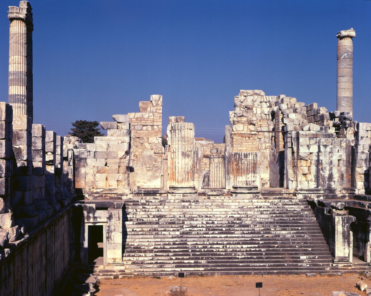 Den store trappen til Apollon-tempelet, ca. 336 f.Kr av Greek School