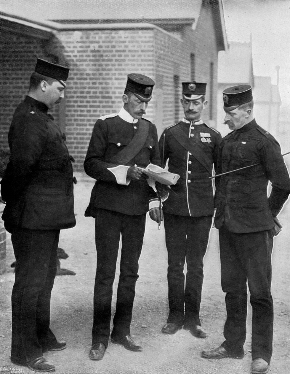 Bataljonsstaben til Die Hards, 1896 av Gregory and Co
