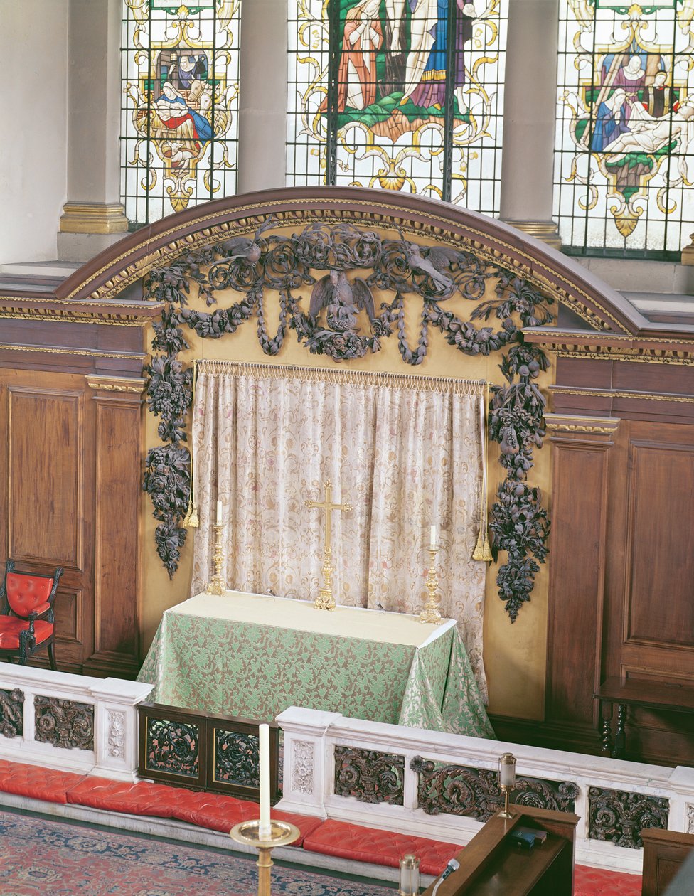 Reredos (tre) av Grinling Gibbons