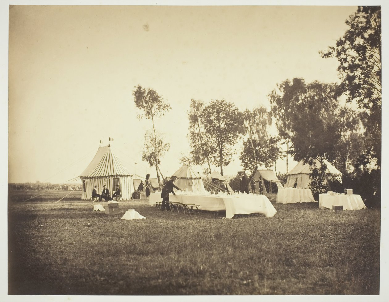 Forberedelse av keiserens bord, Camp de Châlons, 1857. av Gustave Le Gray
