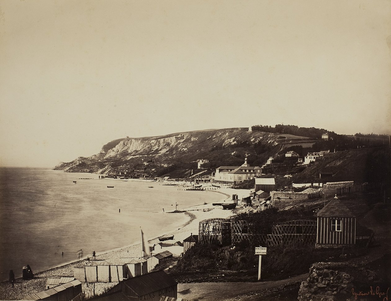 Stranden ved Sainte-Adresse, med Dumont-badene, 1856-57 av Gustave Le Gray
