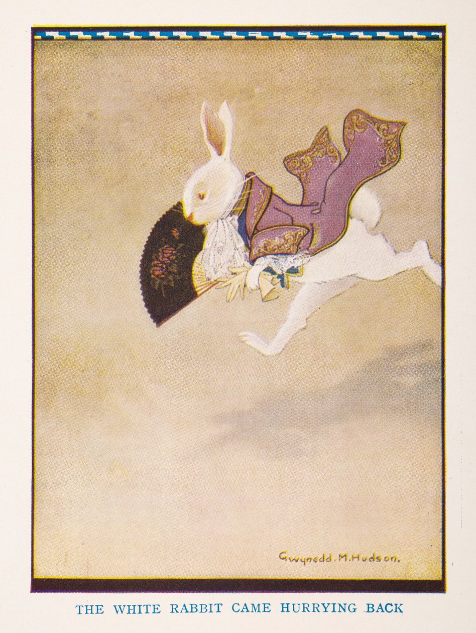 The White Rabbit kom skyndende tilbake, Barnehagen Alice i Eventyrland / gjenfortalt for barnehagen av Irene Pearl ; bildene av Gwynedd Hudson av Gwynedd M. Hudson
