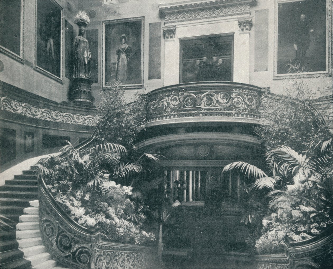 Den store trappen ved Buckingham Palace, c1899, 1901 av HN King