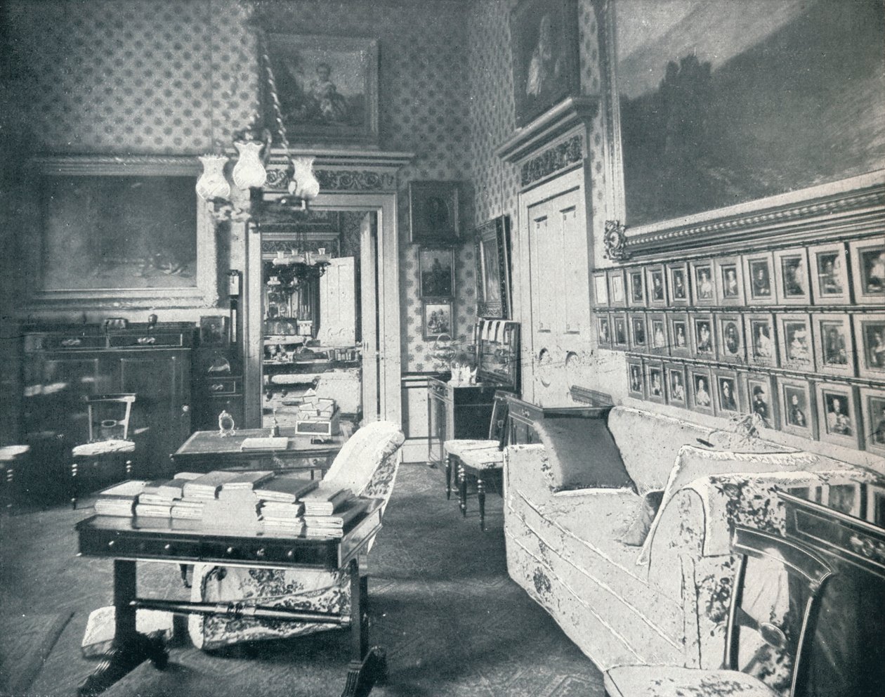 The Prince Consorts Dressing Room på Buckingham Palace, c1899, 1901 av HN King