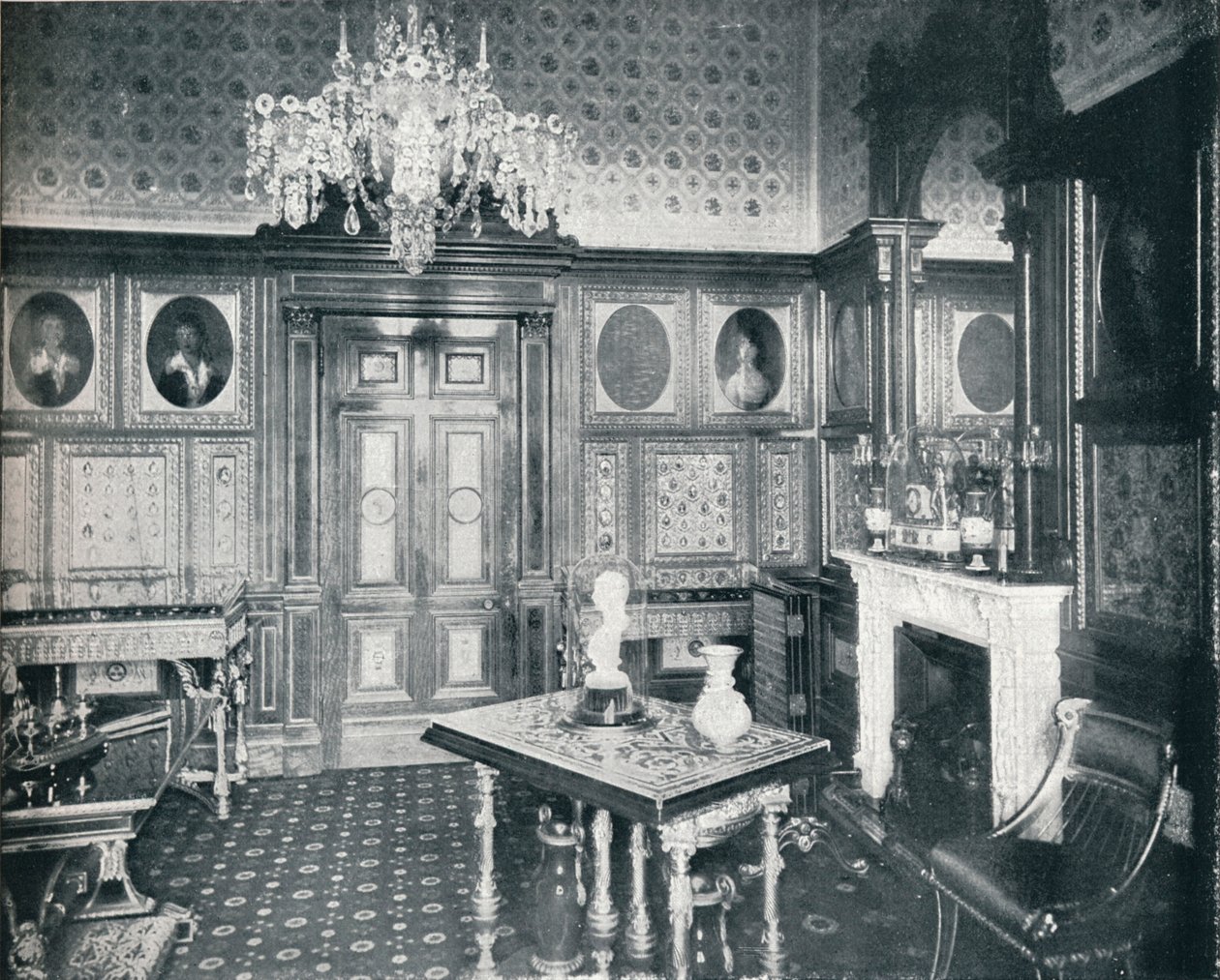 Queens Private Audience Chamber på Windsor Castle, c1899, 1901 av HN King