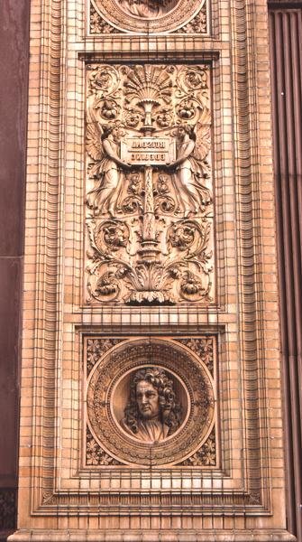 Detalj av fasaden til Hamburger Kunsthalle (bilde) av H. v. d. Schirrmacher G. T. and Erbe A. Hude