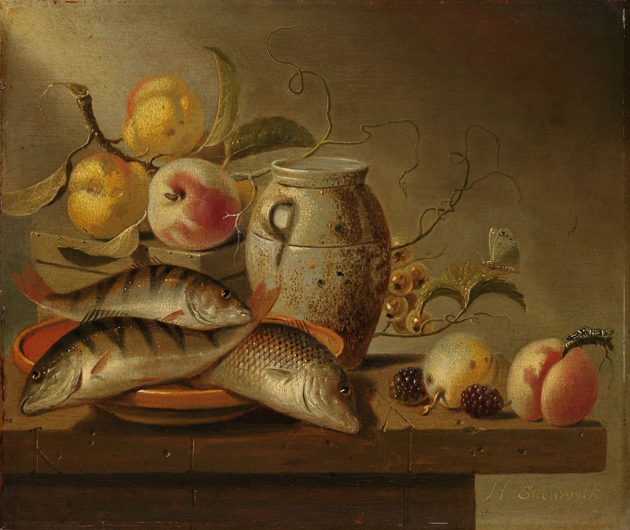 Stilleben med keramikkkrukke, fisk og frukt av Harmen Steenwijck