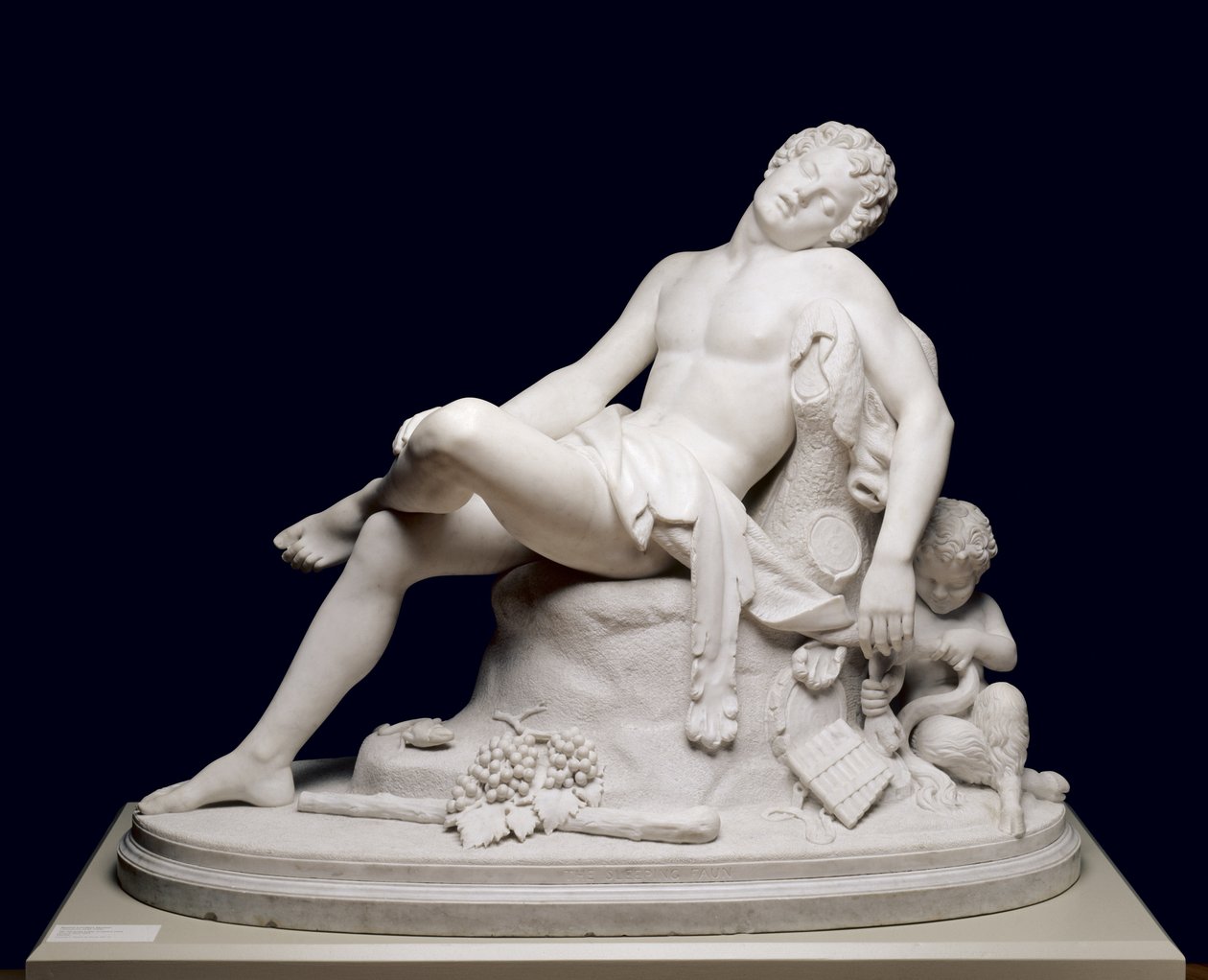 Den sovende faun, modellert 1864, skåret ca. 1870. av Harriet Goodhue Hosmer