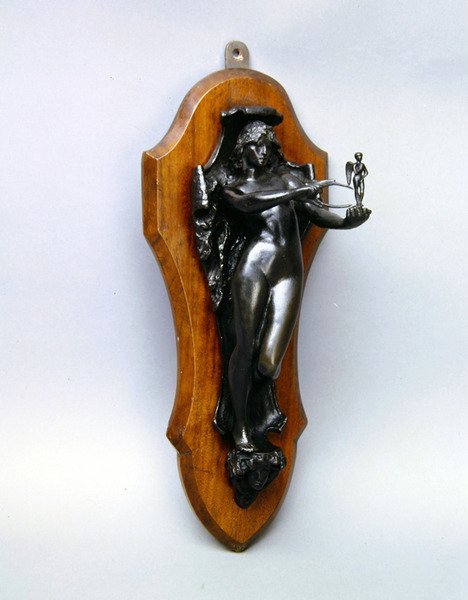 Dørbanker (bronse) av Harry Bates