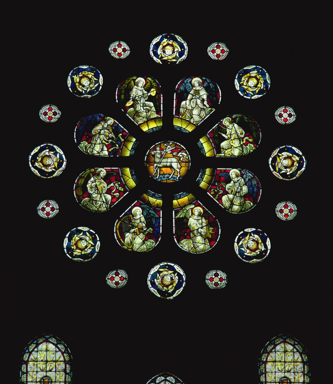 Rosevindu (farget glass) av Henry Holiday