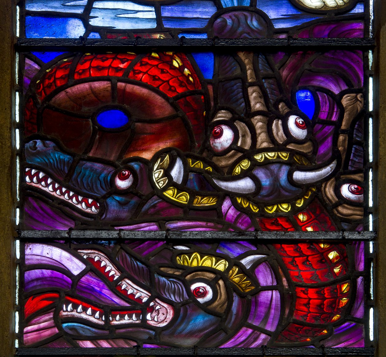 Yeovil, St John The Baptist, Lowndes & Drury, Henry Holiday, The Dragons detalj, 1917-18 av Henry Holiday