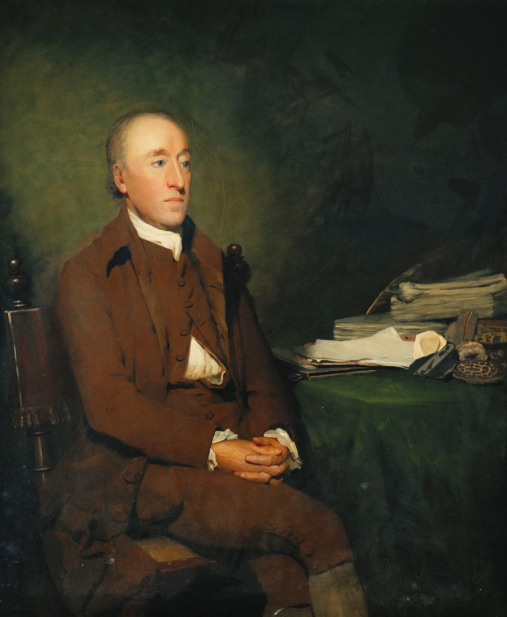 Portrett av Dr James Hutton, sittende tre-kvarts lengde i en brun jakke og ridebukser og hvit lager, en haug med geologiske prøver på bordet ved siden av ham, av Henry Raeburn