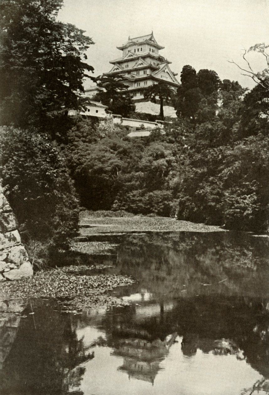 Et gammelt føydalslott fra graven, 1910. av Herbert Ponting