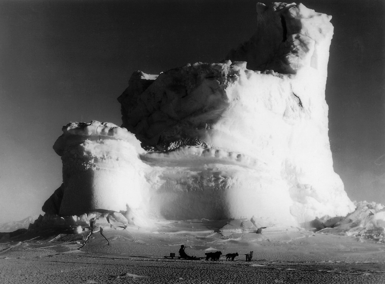 Isslott, Antarktis, c1911 av Herbert Ponting